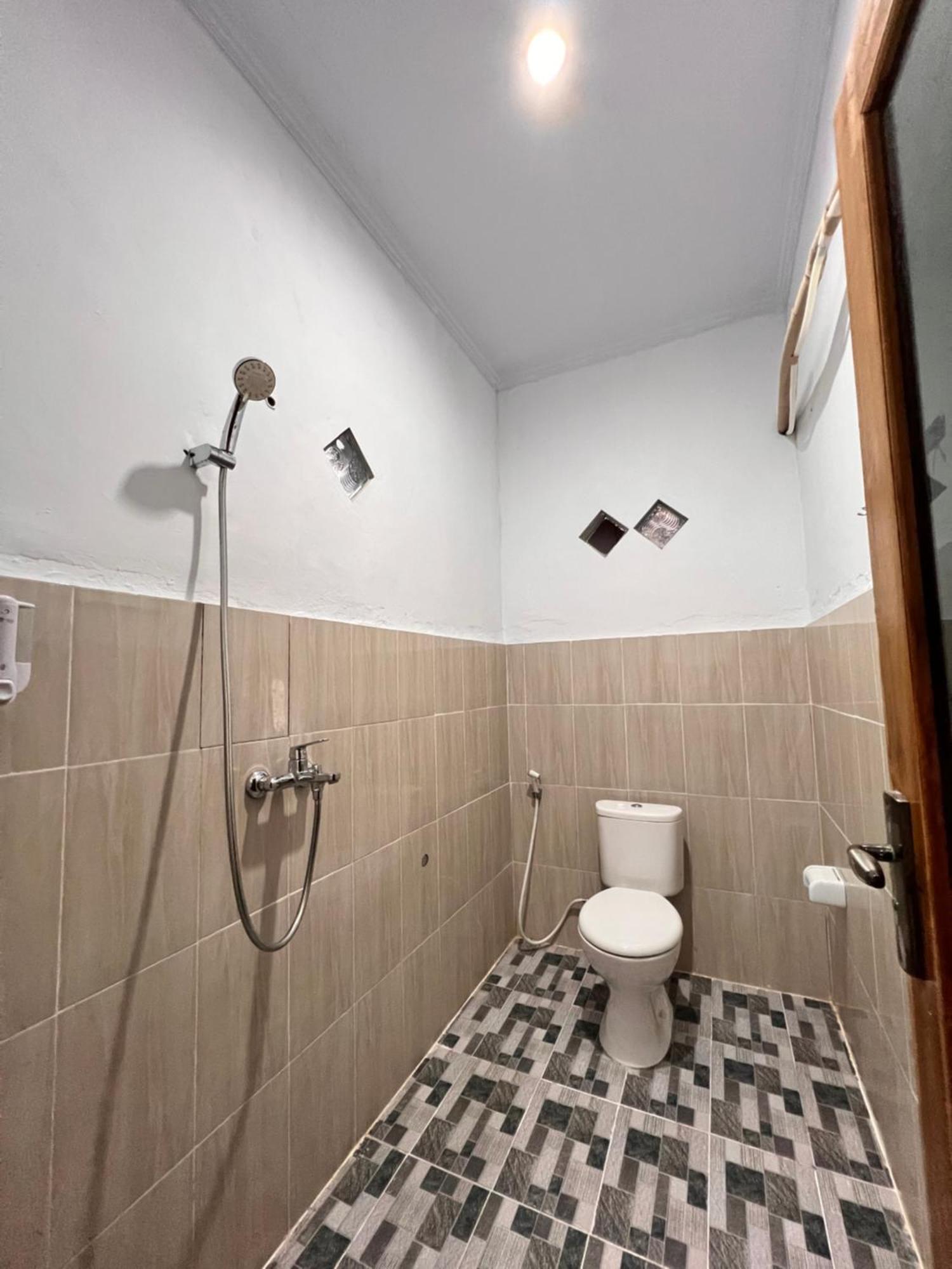 Penyon Beach House Ped Esterno foto